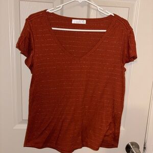 89th & Madison Rust Short Sleeve V-Neck Top